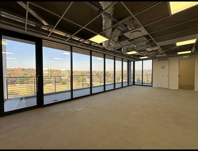 512M² OFFICE TO LET IN GLENADRIENNE